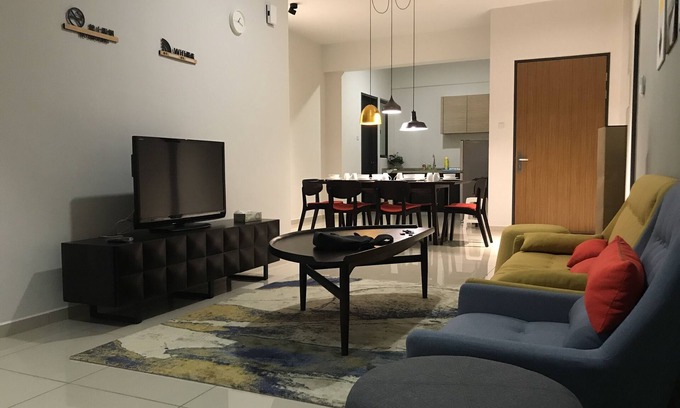 Central Seberang Perai Condo | *HOMEZ SUITE* 2R1B @ Bukit Mertajam near Auto City & Icon City [City View]