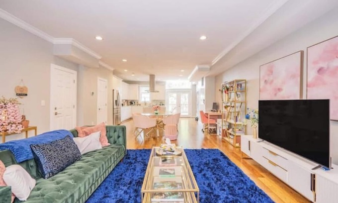 Brightwood Park Apartment | Homie 2BR w/1.5BA Home with Patio & Deck in NW DC