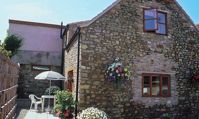 Winscombe House | Honey Acre Cottage - E2379