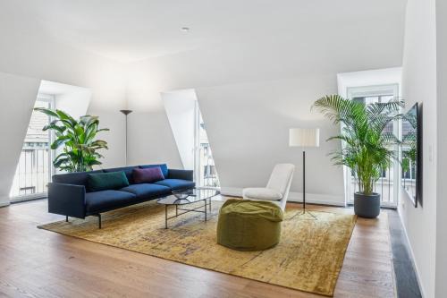 Old Town Apartment | Horizon Home Löwenstrasse Penthouse