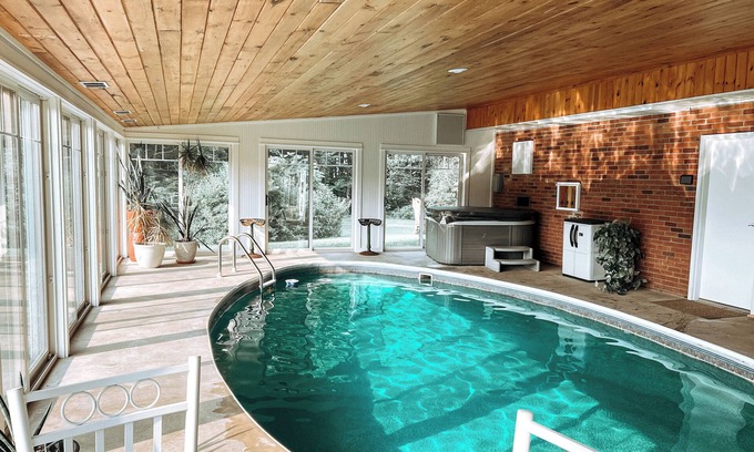 Beaver Dams Other | Hornby Heaven WITH POOL/HOT TUB