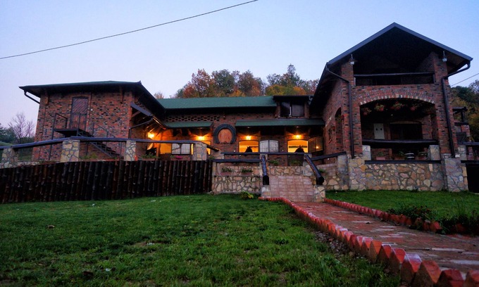 Valjevo House | Horse riding ranch with a hotel and apartment accommodation