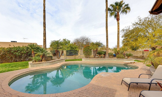 Pinnacle Peak House | Horsey Hideaway: Ranch House in Cave Creek!
