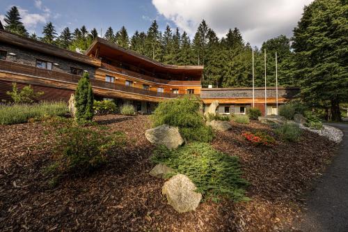 Celadna Hotel | Horský hotel Lorkova vila