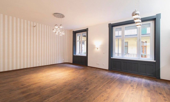 Csarnok negyed Apartment | Horvath mihaly ter3-3bedroom apartment with view