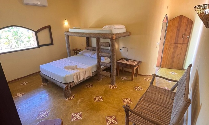Canoa Quebrada Ski Chalet | Hospedagem a 5 Minutos de Distancia da Broadway