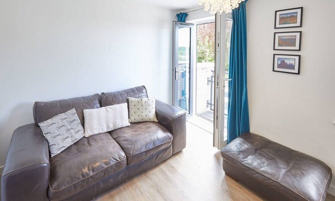 Durham House | Host & Stay | Castle View