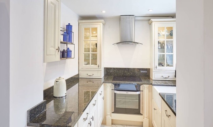 Stokesley House | Host Stay Rose Cottage