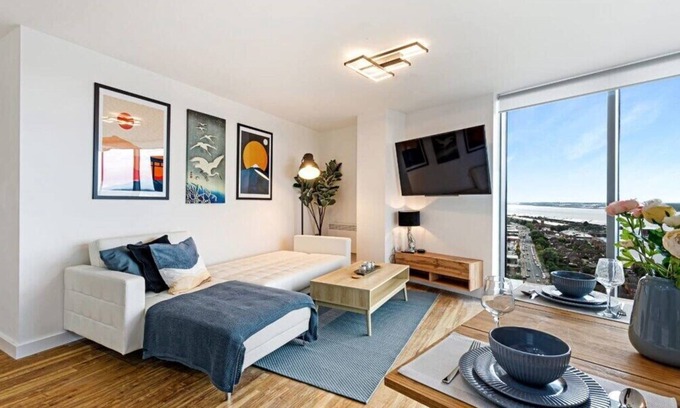Liverpool Apartment | Host & Stay | The Baltic Hideaway