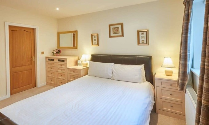 Folkton House | Host & Stay | The Stable