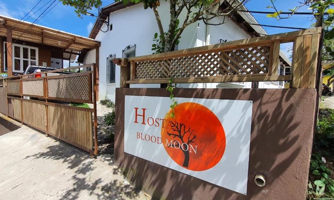 Rio Dulce House | Hostal Blood Moon