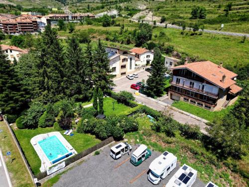 Baga House | Hostal Cal Batista