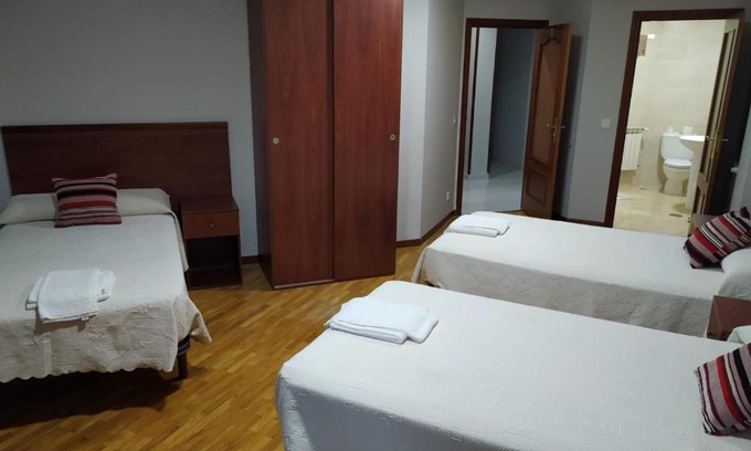 Santa Olaja de la Ribera House | Hostal Cerecedo