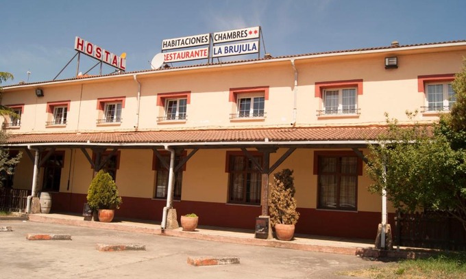 Monasterio de Rodilla Hotel | Hostal Hermanos Gutierrez