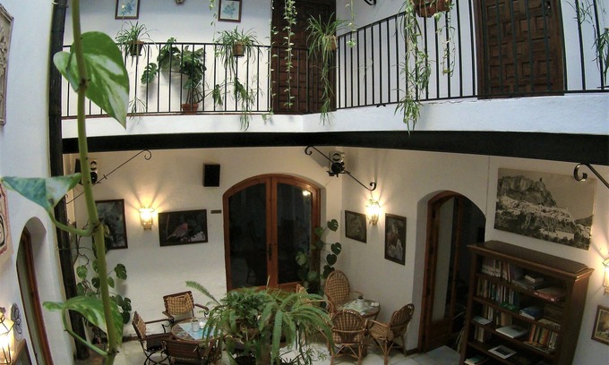 Zahara de la Sierra Hostel | Hostal Marqués de Zahara