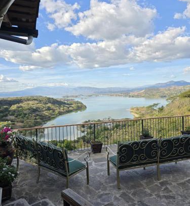 Suchitoto House | Hostal Vista Hermosa Suchitoto