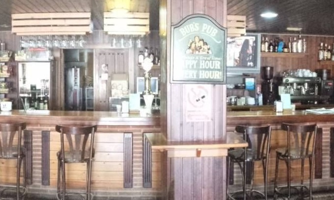 Guadahortuna House | Hostel Restaurant Leyvamar