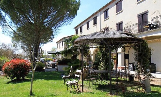 L'Isle-Jourdain Hotel | Hostellerie du Lac