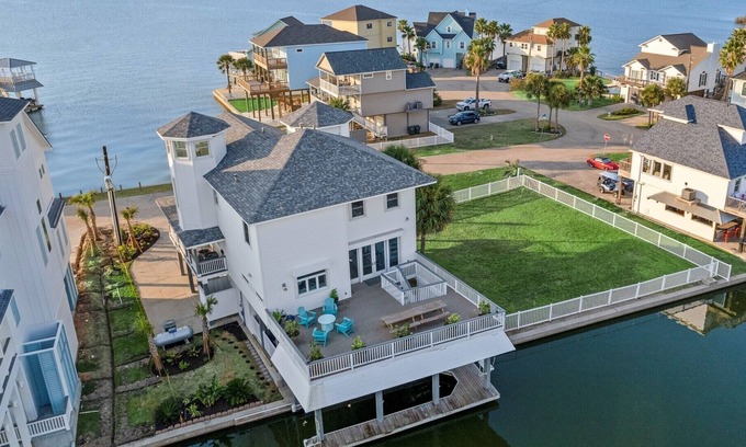 Terramar Beach House | Hot Tub | Bayfront Views | Private Dock