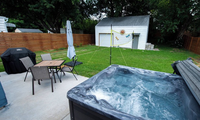 Bayview House | Hot Tub Hideaway