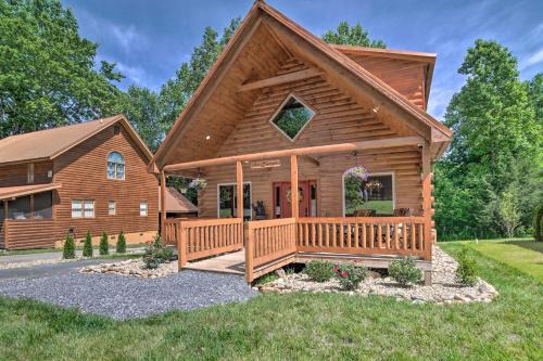 White Oak Lodge House | Hot Tub, Pool Access and Fire Pit Gatlinburg Cabin