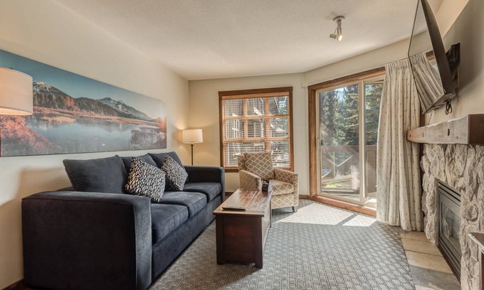 Upper Village Hotel | Hotel ∙ 1 bedroom ∙ 4 guests