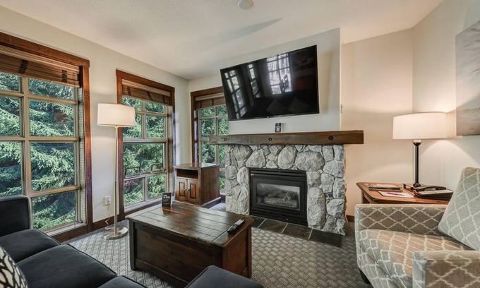 Upper Village Hotel | Hotel ∙ 2 bedrooms ∙ 6 guests
