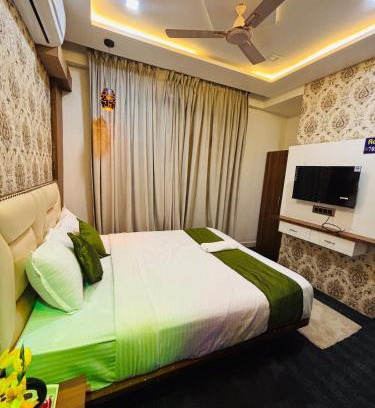 Narayangaon Hotel | Hotel Adhira's