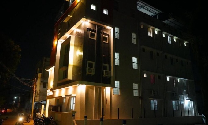 Thanjavur Hotel | Hotel Akshith Inn