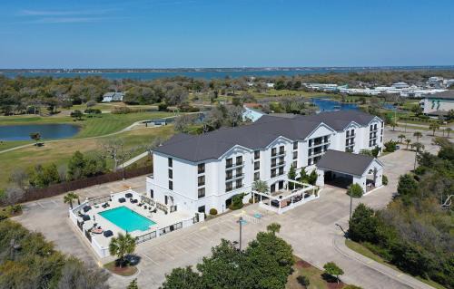 Pine Knoll Shores Hotel | Hotel Alice