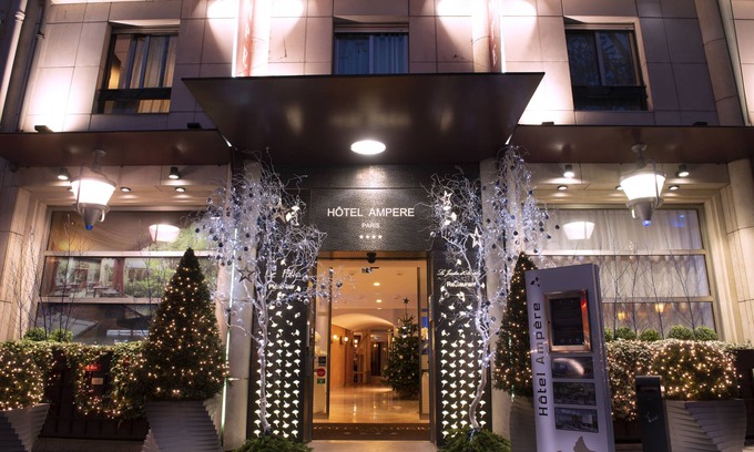 Quartier de la Plaine-de-Monceaux Hotel | Hotel Ampere