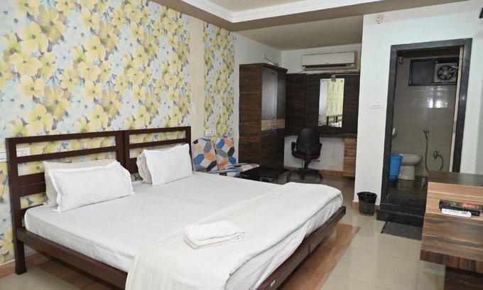 Rajahmundry Apartment | HOTEL APSARA