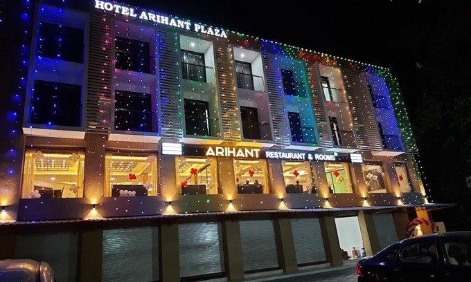 Navsari Hotel | Hotel Arihant Plaza