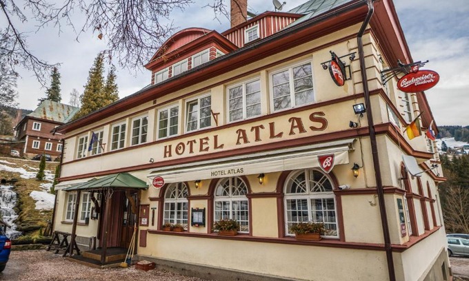 Velka Upa Hotel | Hotel Atlas