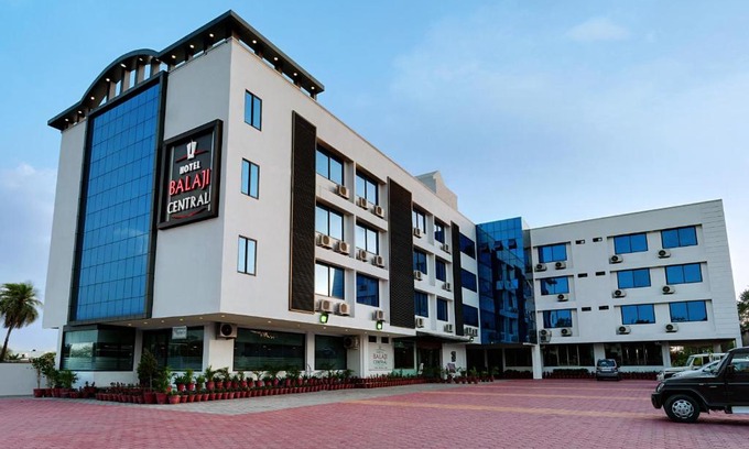 Ratlam Hotel | Hotel Balaji Central