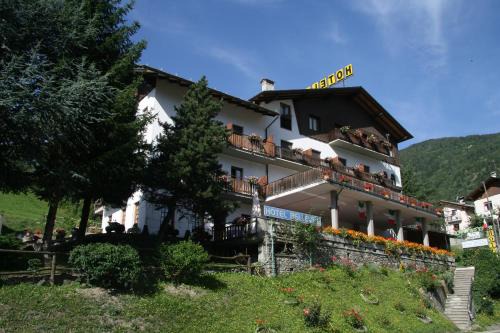 Gignod Hotel | Hotel Bellevue