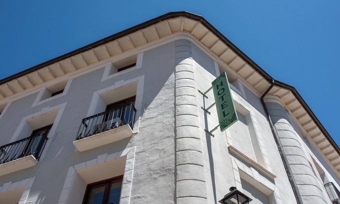 Cervera del Rio Alhama Hotel | Hotel-Boutique by Gonzalo Sesma