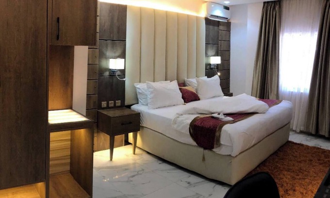 Jos Hotel | Hotel by Luxury L'auberge