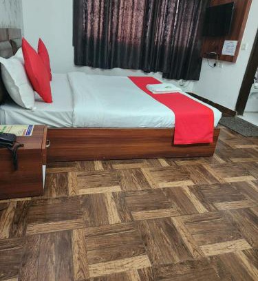 South West Hotel | Hotel Cozy Cave Near IGI Airport Delhi