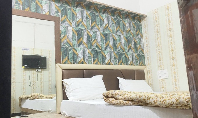 Pratapgarh Hotel | Hotel divine and restaurant