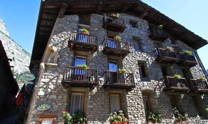 Dolonne Hotel | Hotel Dolonne
