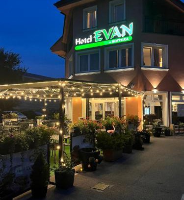 Topolcany Hotel | Hotel Evan u Hoffera