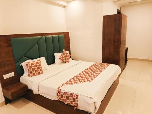 Chanakyapuri Hotel | Hotel Grand Loft plaza Near IGI Airport