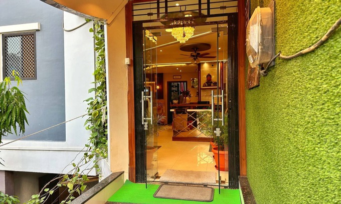 Omkareshwar Hotel | Hotel Gurukripa Inn