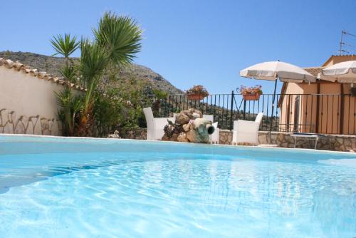 Custonaci Hotel | Hotel Il Cortile