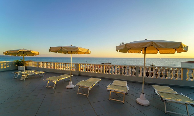 Marina di Cecina Hotel | Hotel Il Settebello
