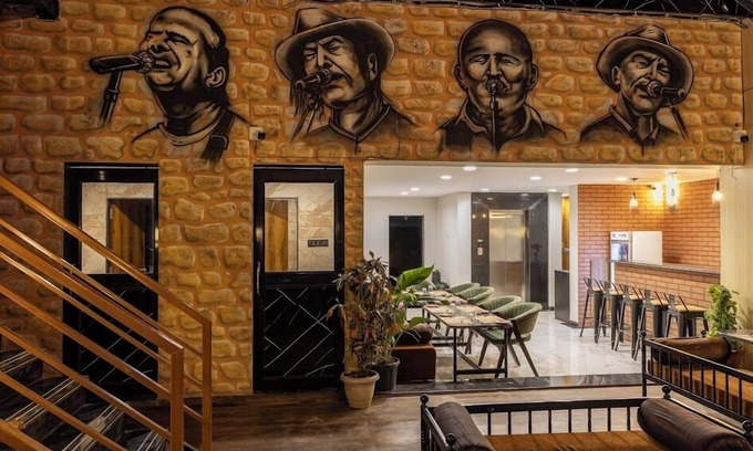 Daulatabad Hotel | Hotel Money Plant