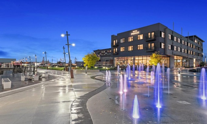 Northwest Everett Hotel | Hotel Indigo Seattle Everett Waterfront Place by IHG