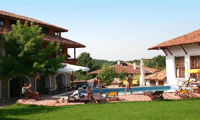 Arbanasi Hotel | Hotel Izvora - Garden Retreat