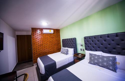 Ricardo Flores Magon Hotel | Hotel Jar8 Acuario enfrente al Acuario de Veracruz